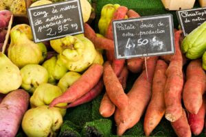Photo sell local and organic products long term